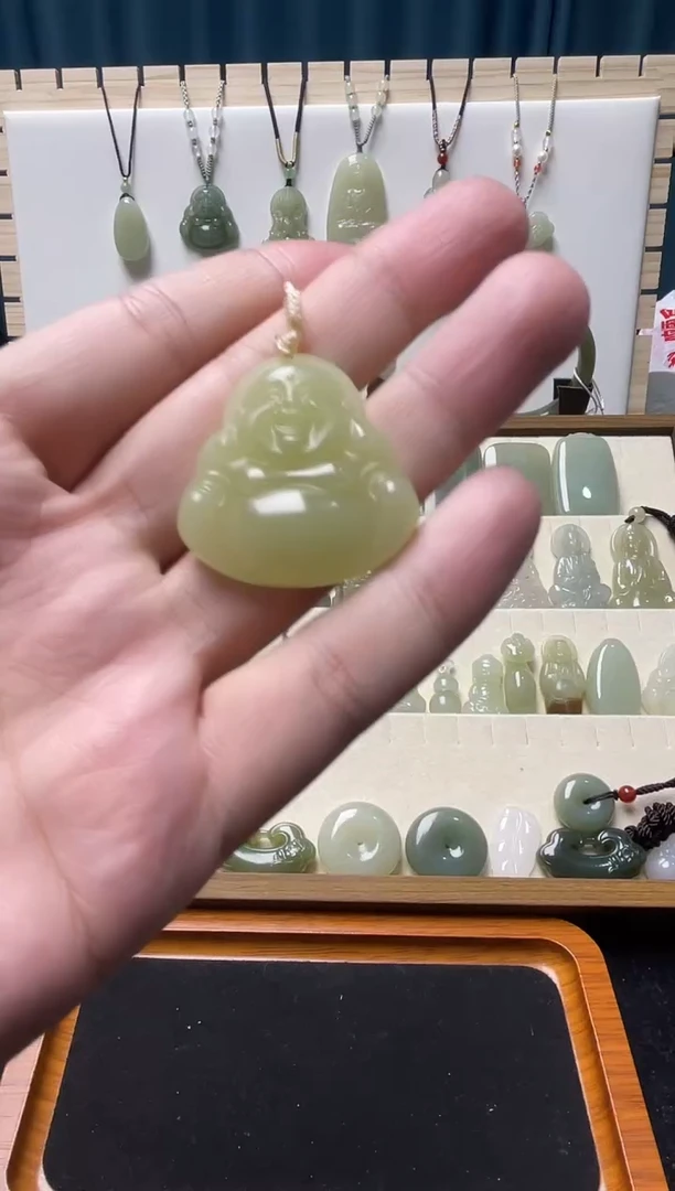颈饰未镶嵌和田玉佛公【福利款】