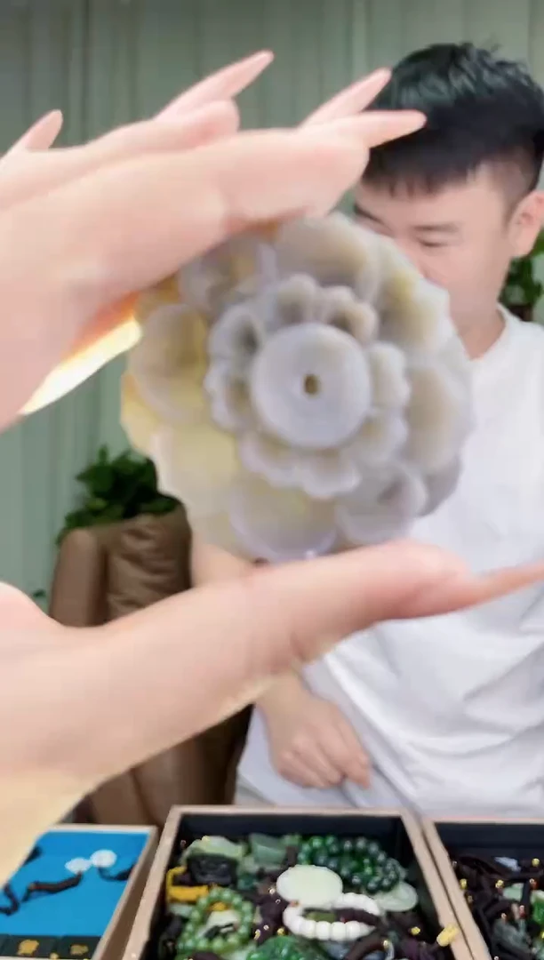 未镶嵌和田玉挂件拍一发一，多样性发货！