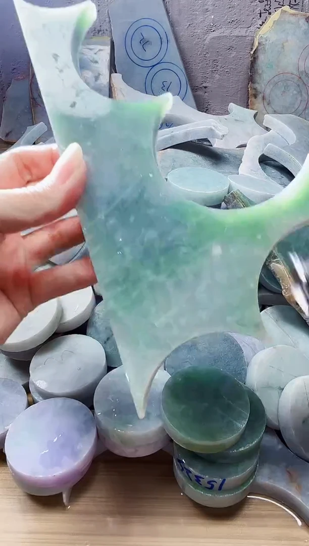 颈饰未镶嵌翡翠天然翡翠A货 南 755