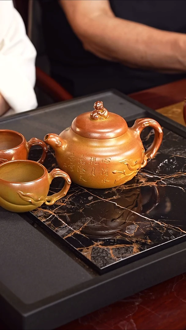茶壶紫砂潘洪均 封侯纳福套组78 琉璃黄金段柴烧 350毫升配鹤卷轴
