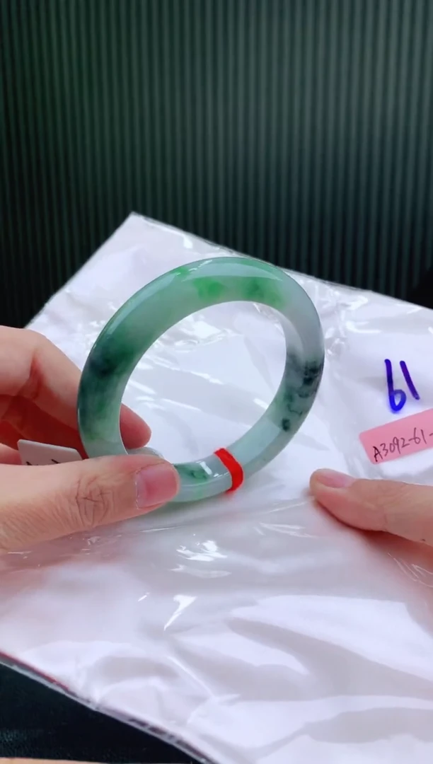 未镶嵌手镯翡翠61