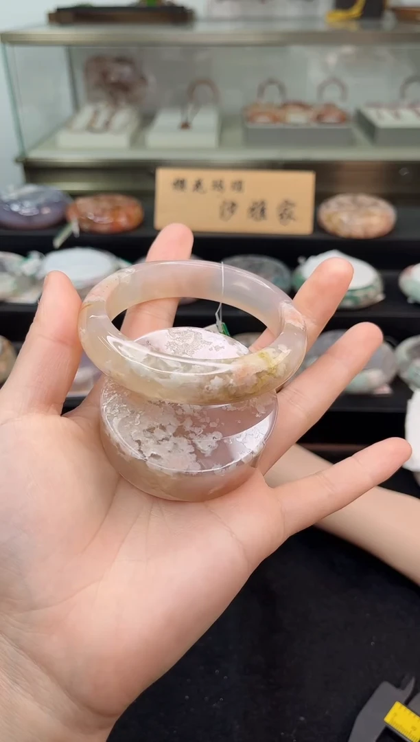 未镶嵌手镯石英质玉60圈口（赠品镯心）6410252