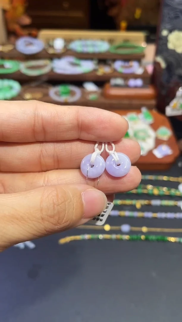 颈饰未镶嵌翡翠假一赔三