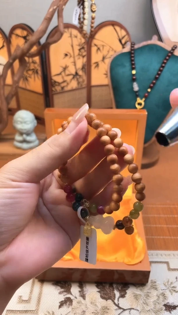 柒月手串撤柜链接（多样性发其一）￥