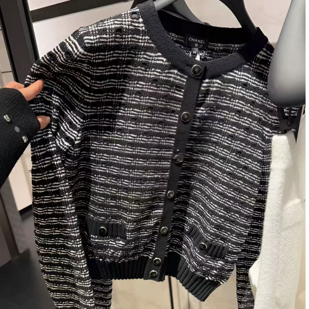 99新 Chanel/香奈儿 25P黑白条纹针织开衫34码