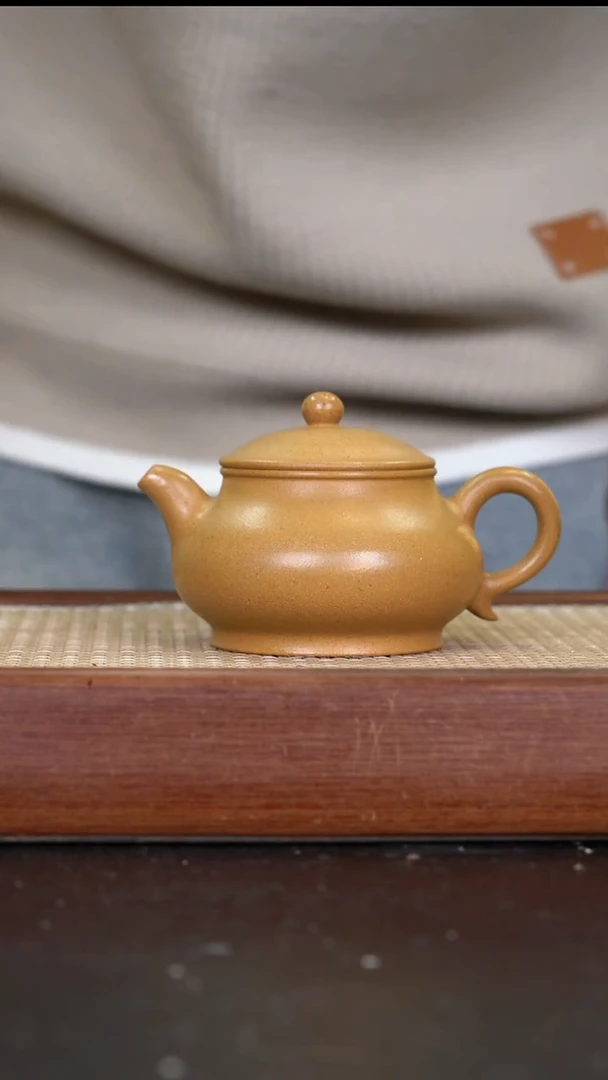 茶壶紫砂   LZX      黄金段   潘壶  280cc