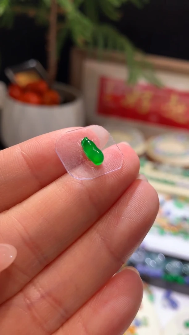 未镶嵌定制翡翠福瓜