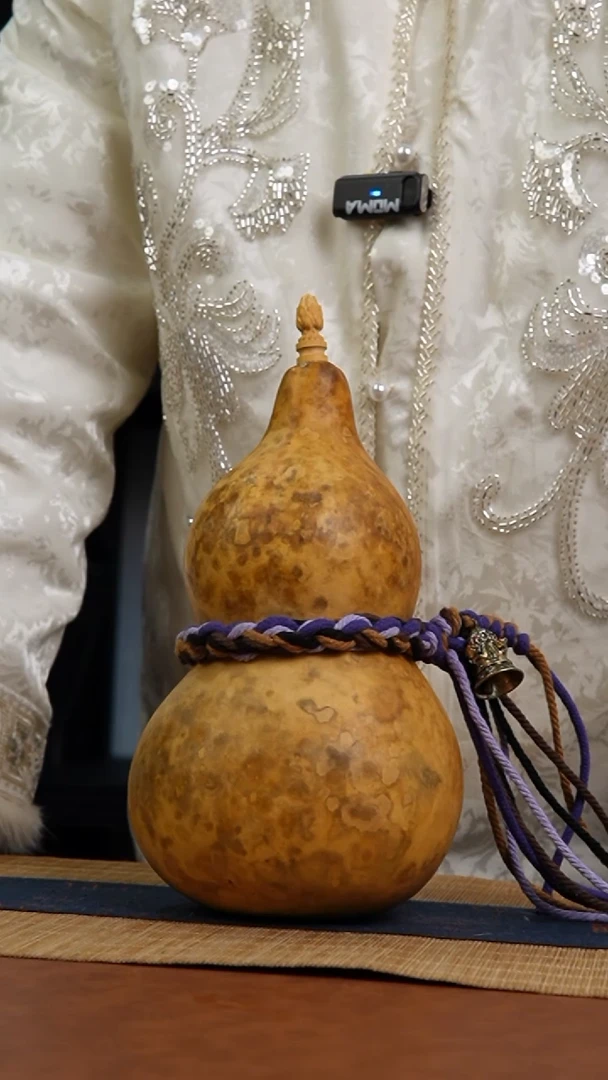 890号 天然热水酒葫芦 一物一拍（有瑕介意勿拍）