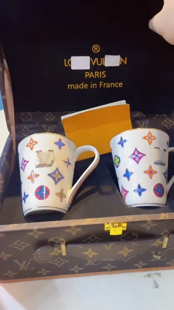 杯鸿辉家品牌瓷器，京东包邮！