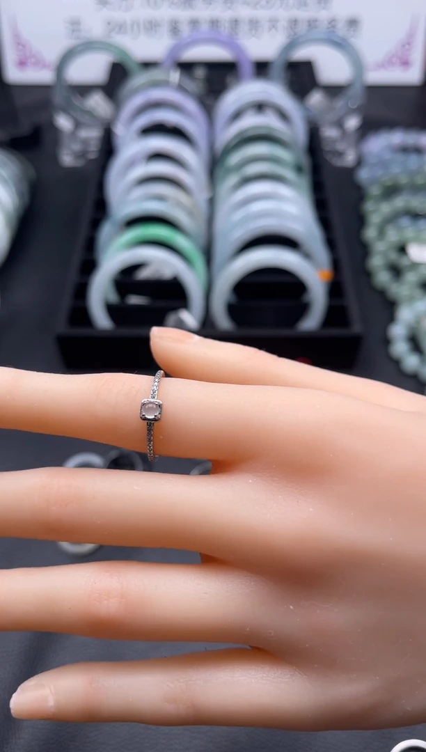 【闪购商品】翡翠戒指银S925镶嵌方戒