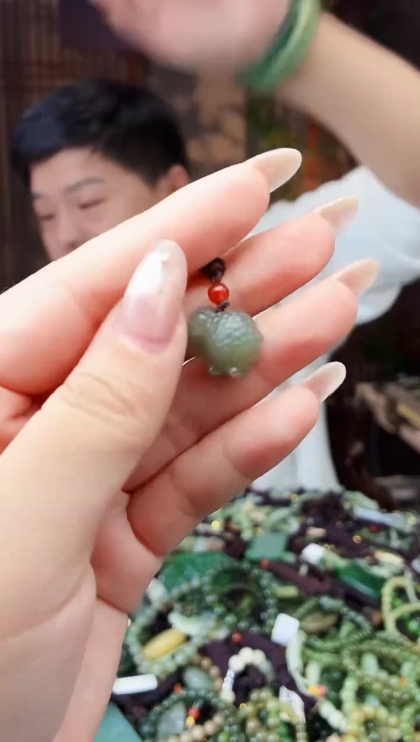 颈饰未镶嵌和田玉多样性发货拍一发一