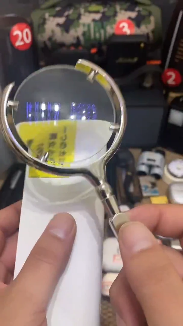 瓷片闪购商品 如图所示