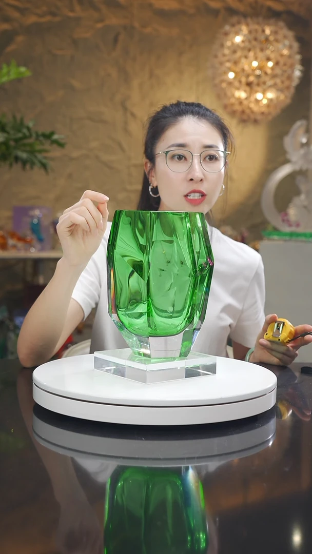 琉璃福利绿色切面花瓶