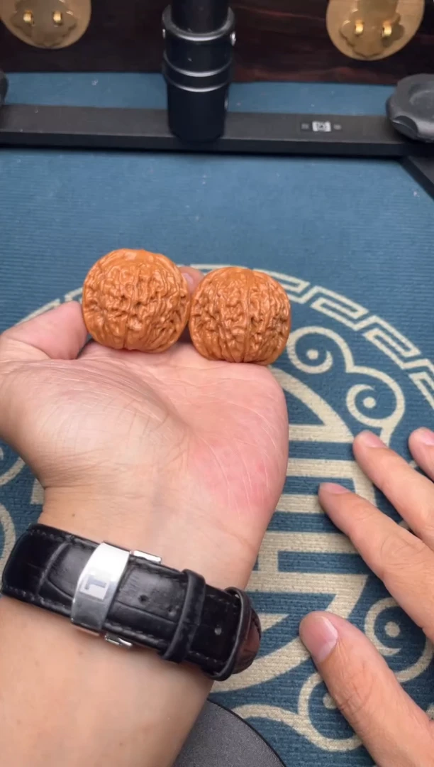 文玩核桃吊坠莲花38