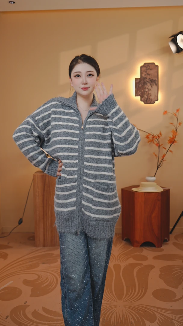 诗序（高领拉链条纹外套女装针织毛衣）
