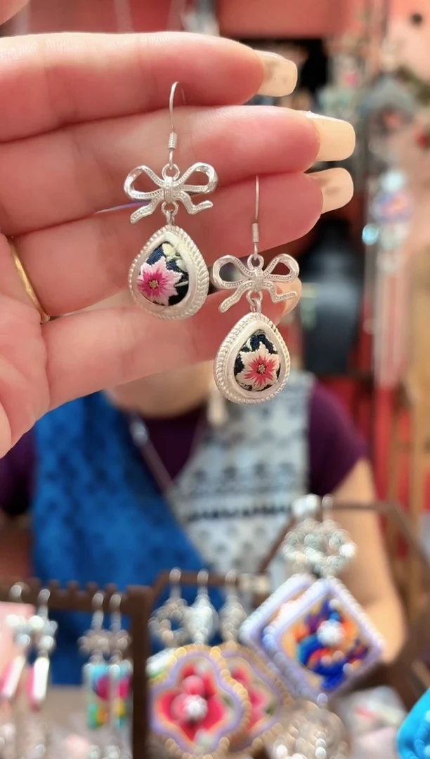 织绣云织谣民族风精美饰品   615