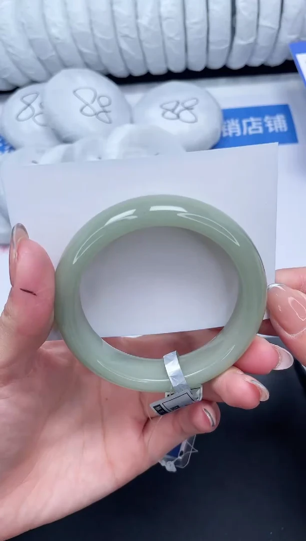 未镶嵌手镯石英质玉52-60.3DK