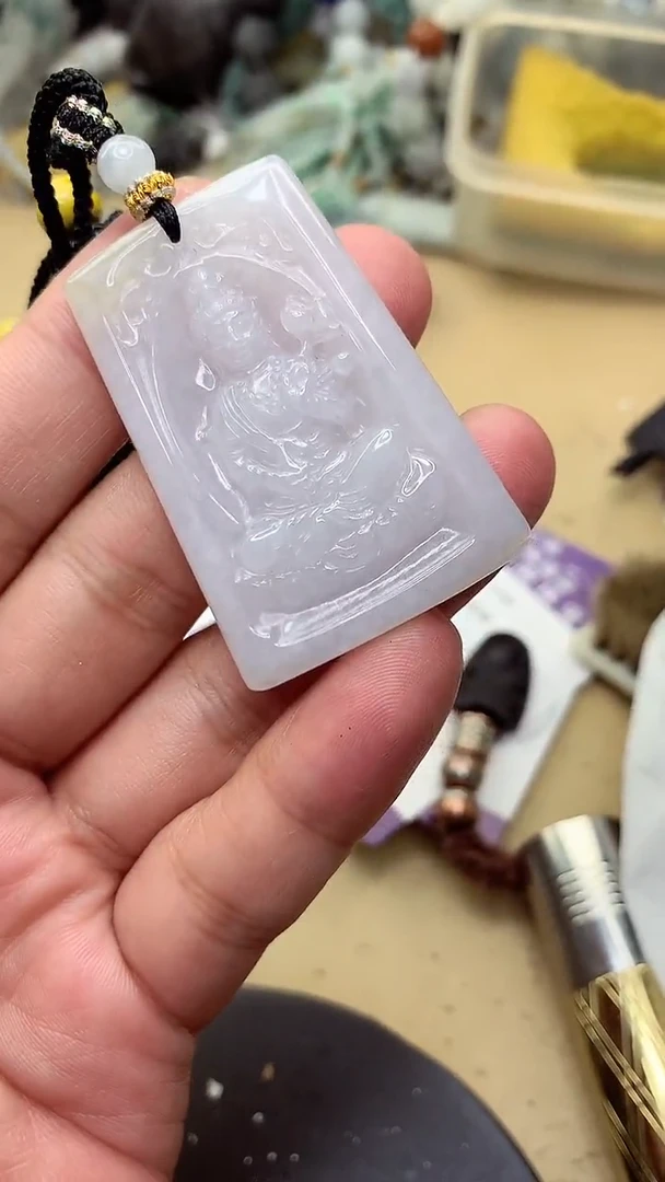 翡翠未镶嵌颈饰翡翠1