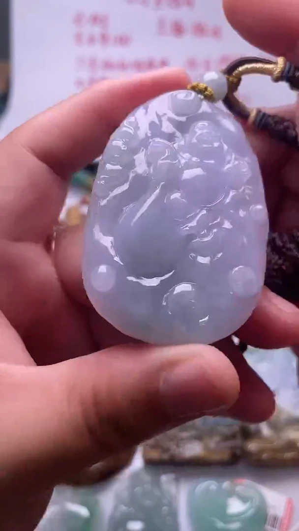 颈饰未镶嵌翡翠布袋佛