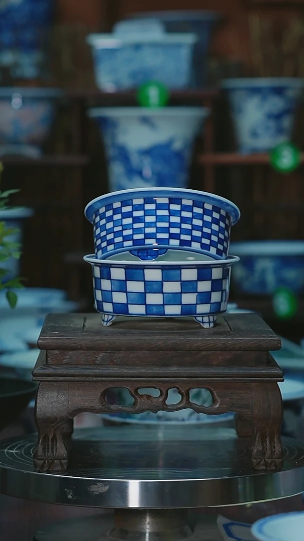 【闪购商品】摆件手绘陶瓷内口7.5高3.9深