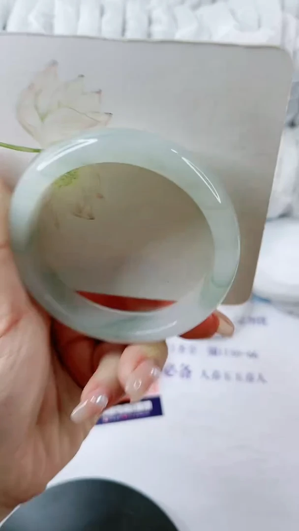 【闪购商品】石英质玉手镯未镶嵌0179490120多样性发货