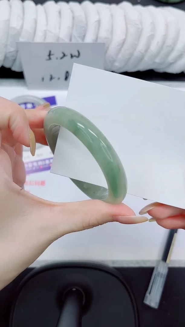 石英质玉手镯未镶嵌191