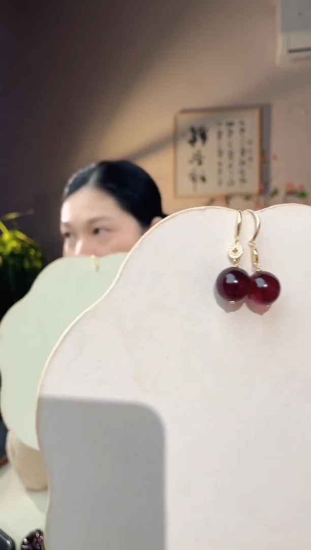 裸石琥珀未镶嵌15+ 血珀耳环