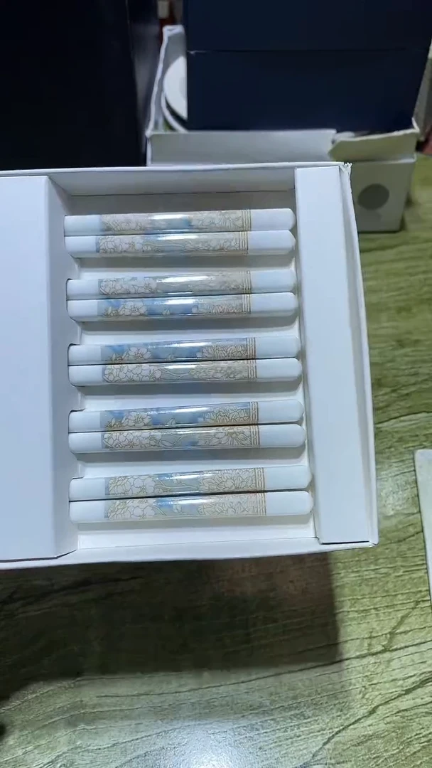 瓷片碗碟好物一件不留@@1