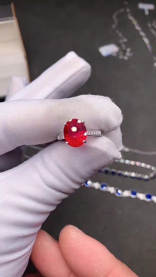 【闪购商品】红宝石戒指银S925镶嵌......