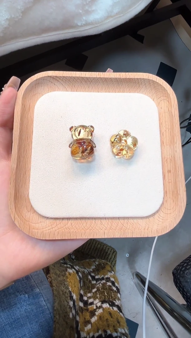 【闪购商品】琥珀珠宝奇石未镶嵌花珀小熊花花