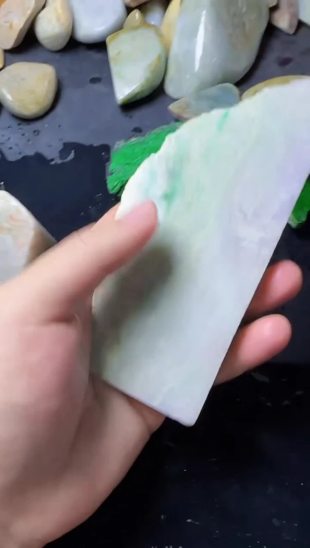 【闪购商品】翡翠颈饰未镶嵌040翡翠