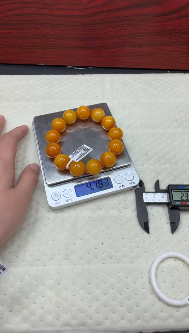 琥珀未镶嵌珠宝奇石170多样性发其一
