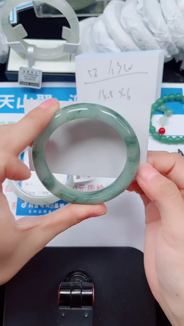 未镶嵌手镯石英质玉155-55/56