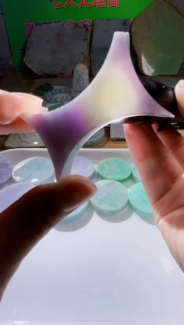 翡翠未镶嵌颈饰翡翠A货329