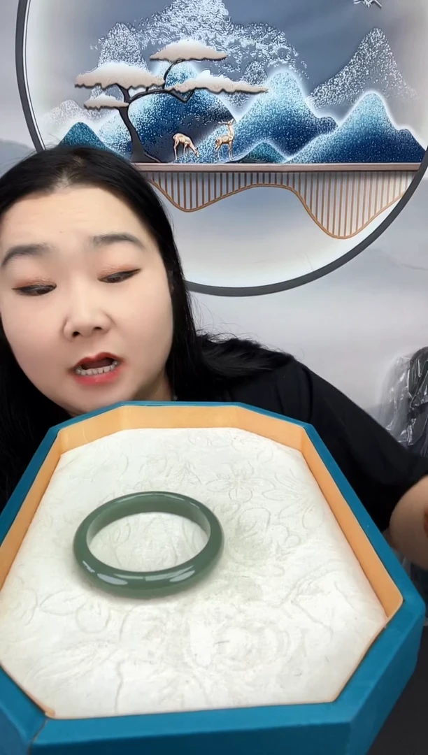 未镶嵌刘秀青冰油青石英质玉刘****5刘秀青冰油青