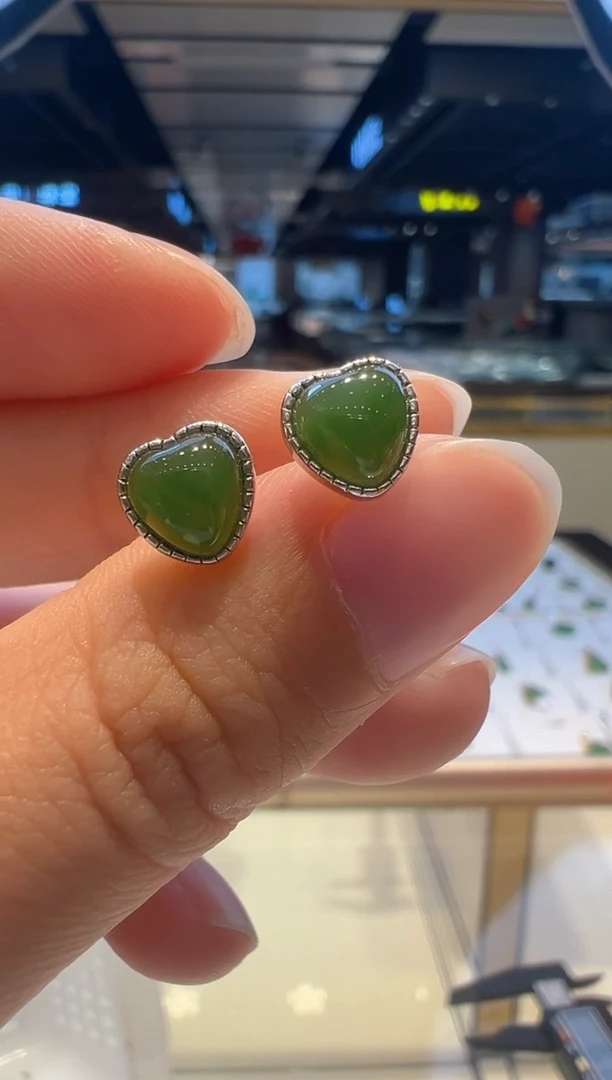 【闪购商品】和田玉耳饰银S925镶嵌27