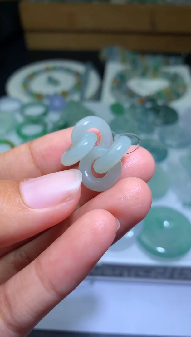 定制翡翠未镶嵌毛货