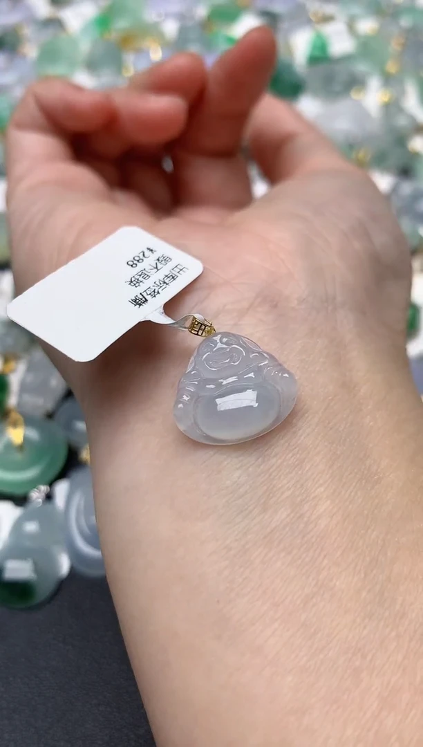 颈饰18K金镶嵌翡翠天然缅甸A货翡翠