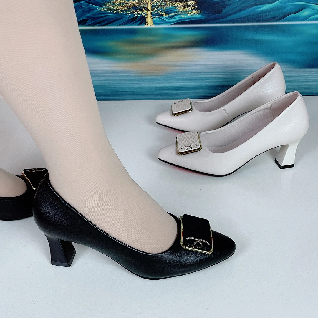 2025春秋浅口单鞋水钻搭扣小单鞋猫跟尖头鞋舒适低跟时尚高跟细跟