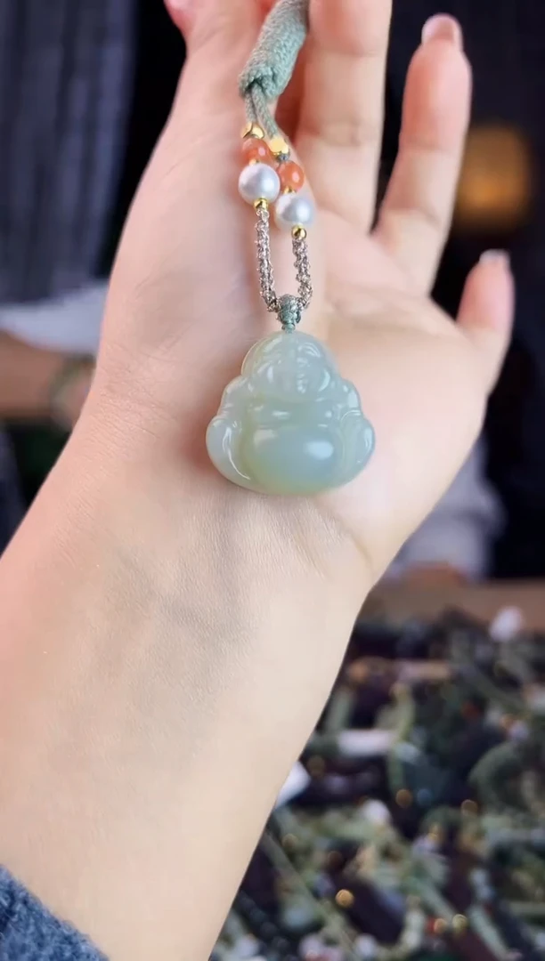 未镶嵌和田玉挂件1