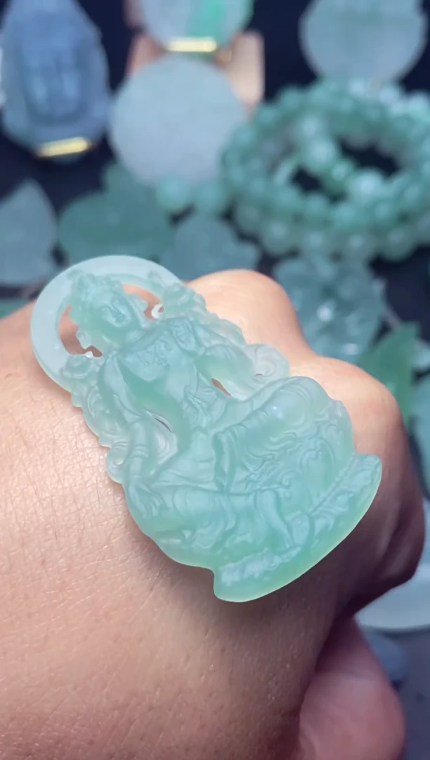 未镶嵌定制翡翠翡翠