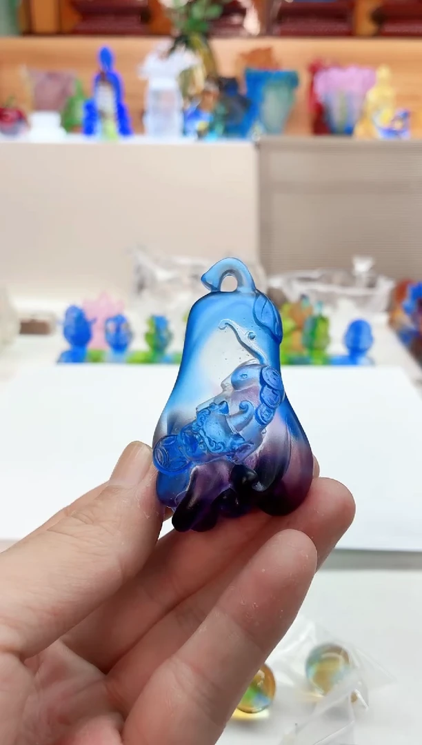 手工艺品琉璃蓝紫佛手貔貅挂件