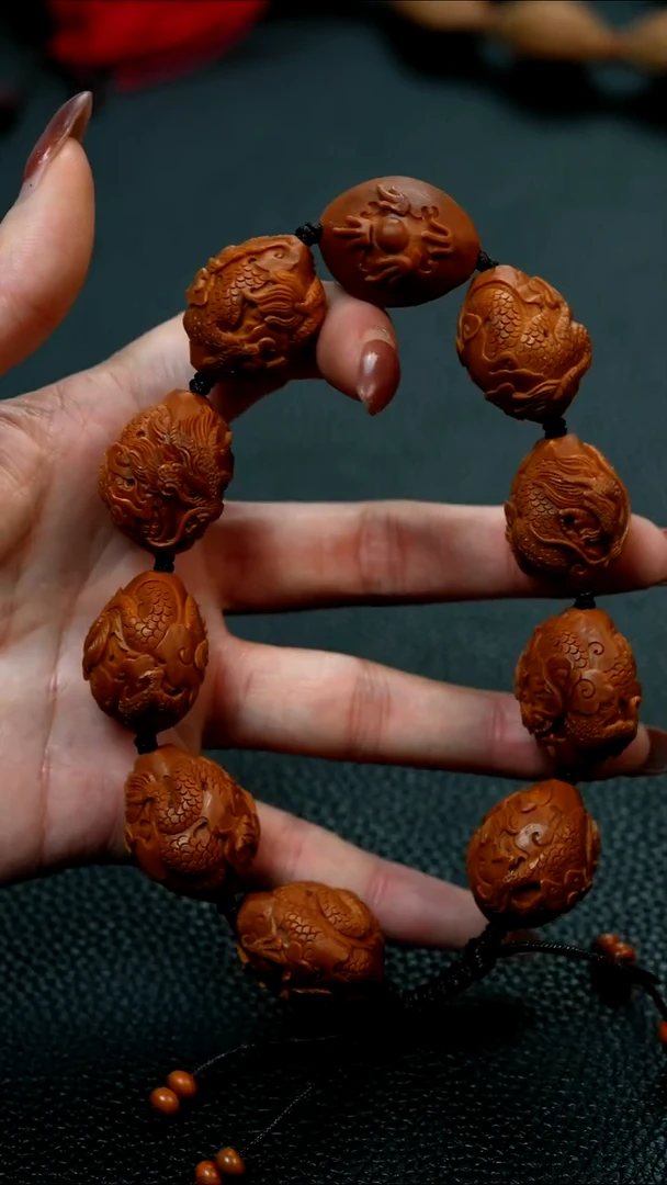 吊坠橄榄核九龙至尊