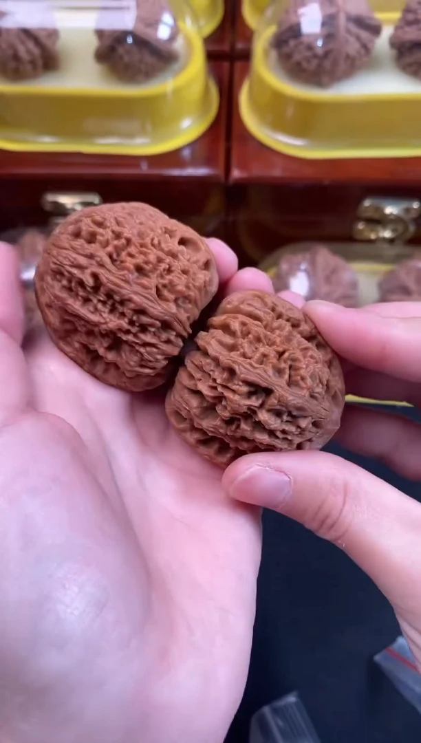 把件文玩核桃南疆石41尺Q684