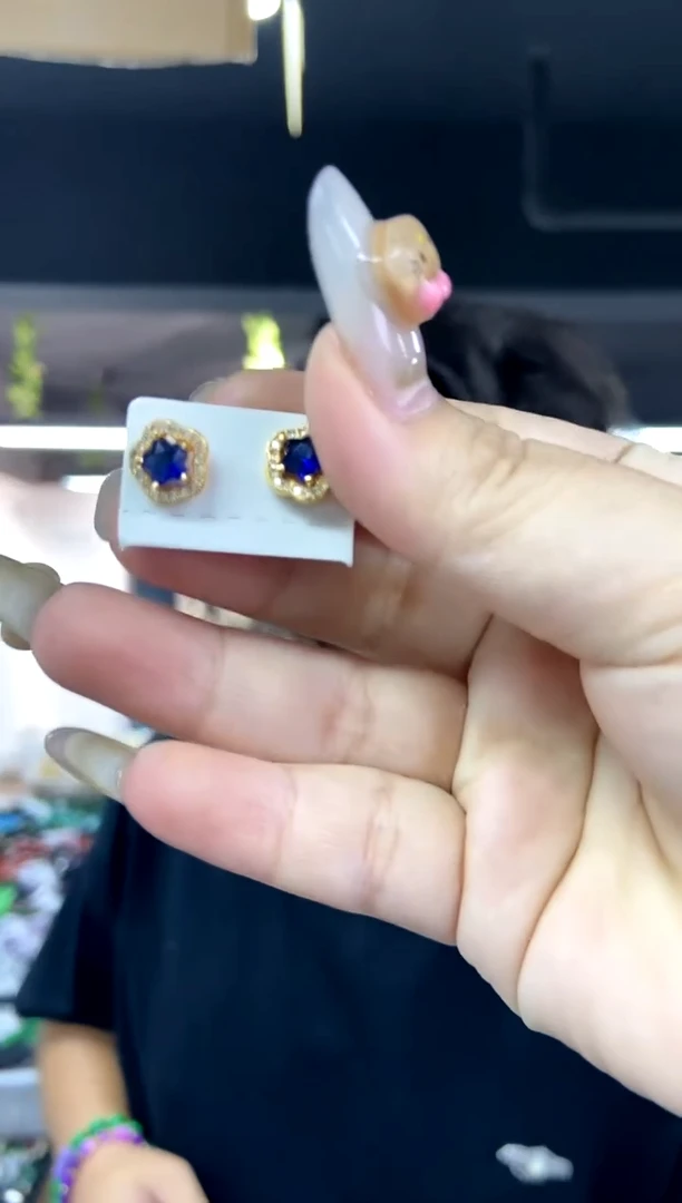 耳饰蓝宝石银S925镶嵌多样性发其一颜色微差