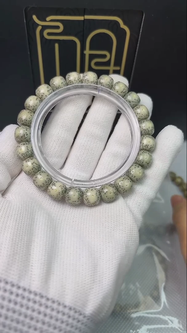 星月菩提手串小驼包.A183