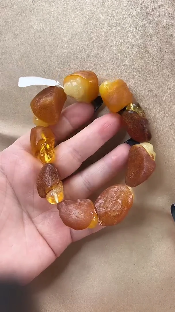 琥珀颈饰未镶嵌手串