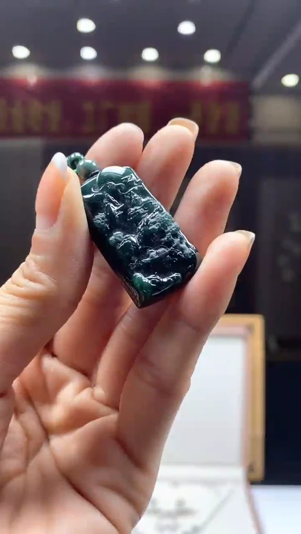 【闪购商品】翡翠颈饰未镶嵌********654