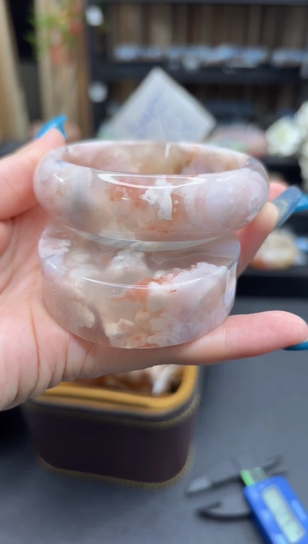 未镶嵌手镯石英质玉179(60圈赠送镯心)