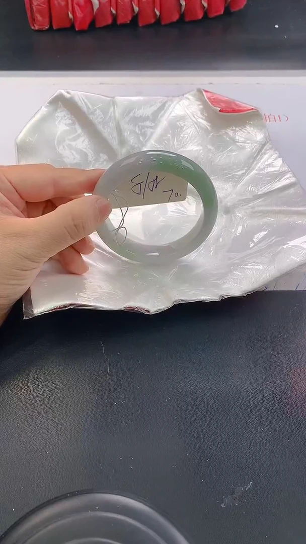未镶嵌手镯翡翠70